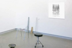 "Installation préparatoire à une performance sonore", 2014, dimensions variables, divers matériaux